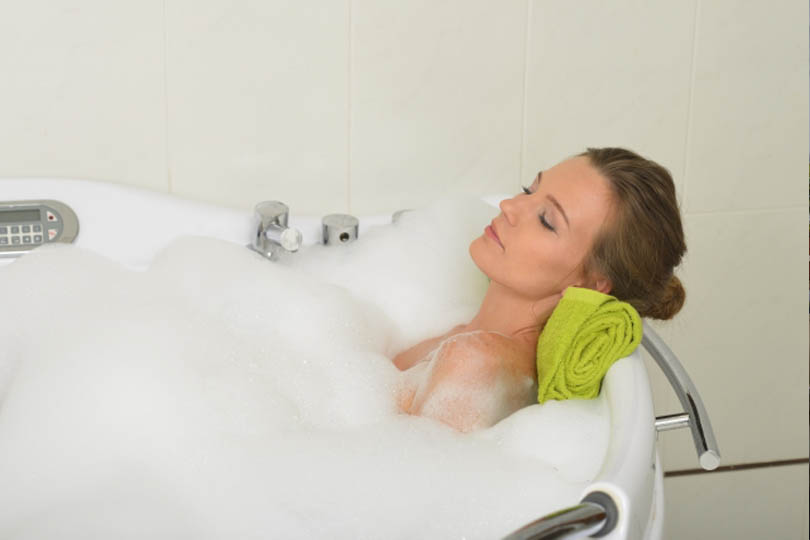 今晚泡個溫暖熱水澡！給忙碌疲勞的自己來一場專屬於妳的舒壓 BATH TIME