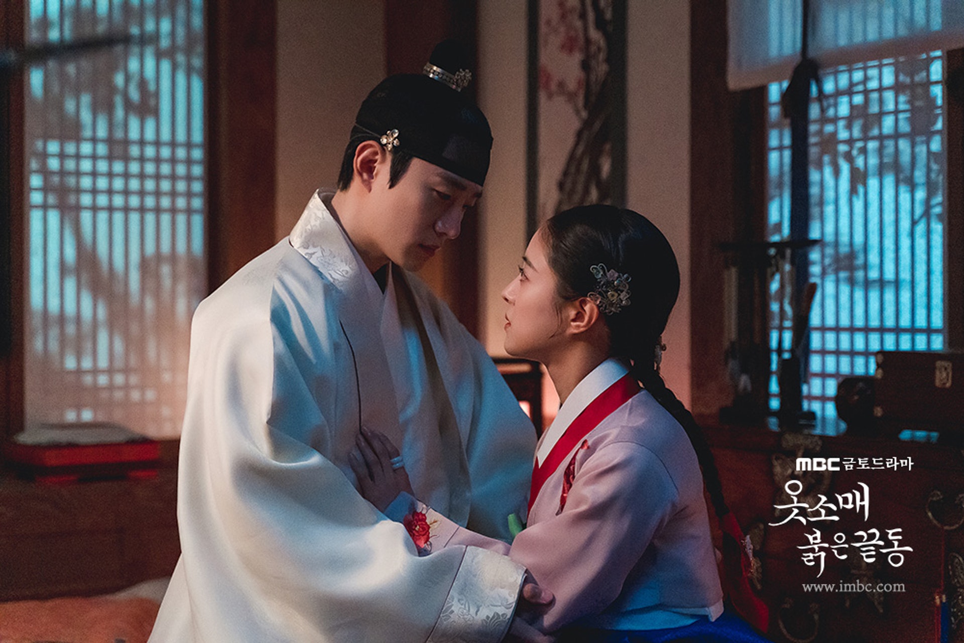 2PM 李俊昊主演！《衣袖紅鑲邊》：當王愛上宮女的悲情羅曼史，重新詮釋幸福的模樣