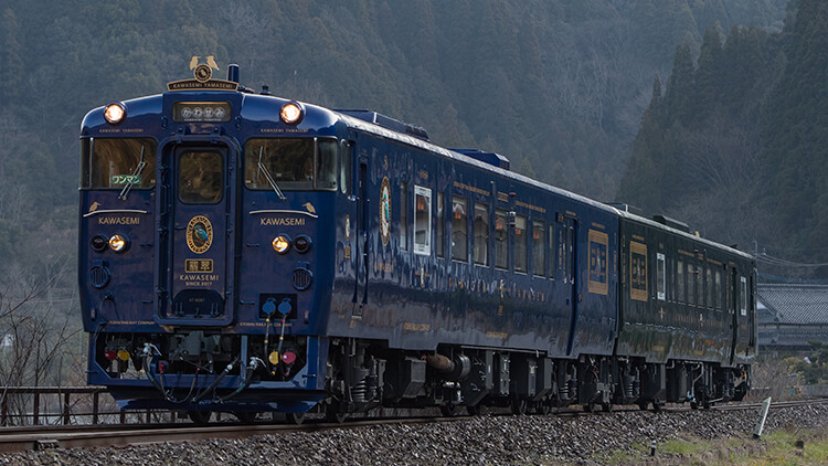 來趟日本離群旅行：推薦3輛「九州巡禮觀光列車」　飽覽絕美景色、品嚐當地特產